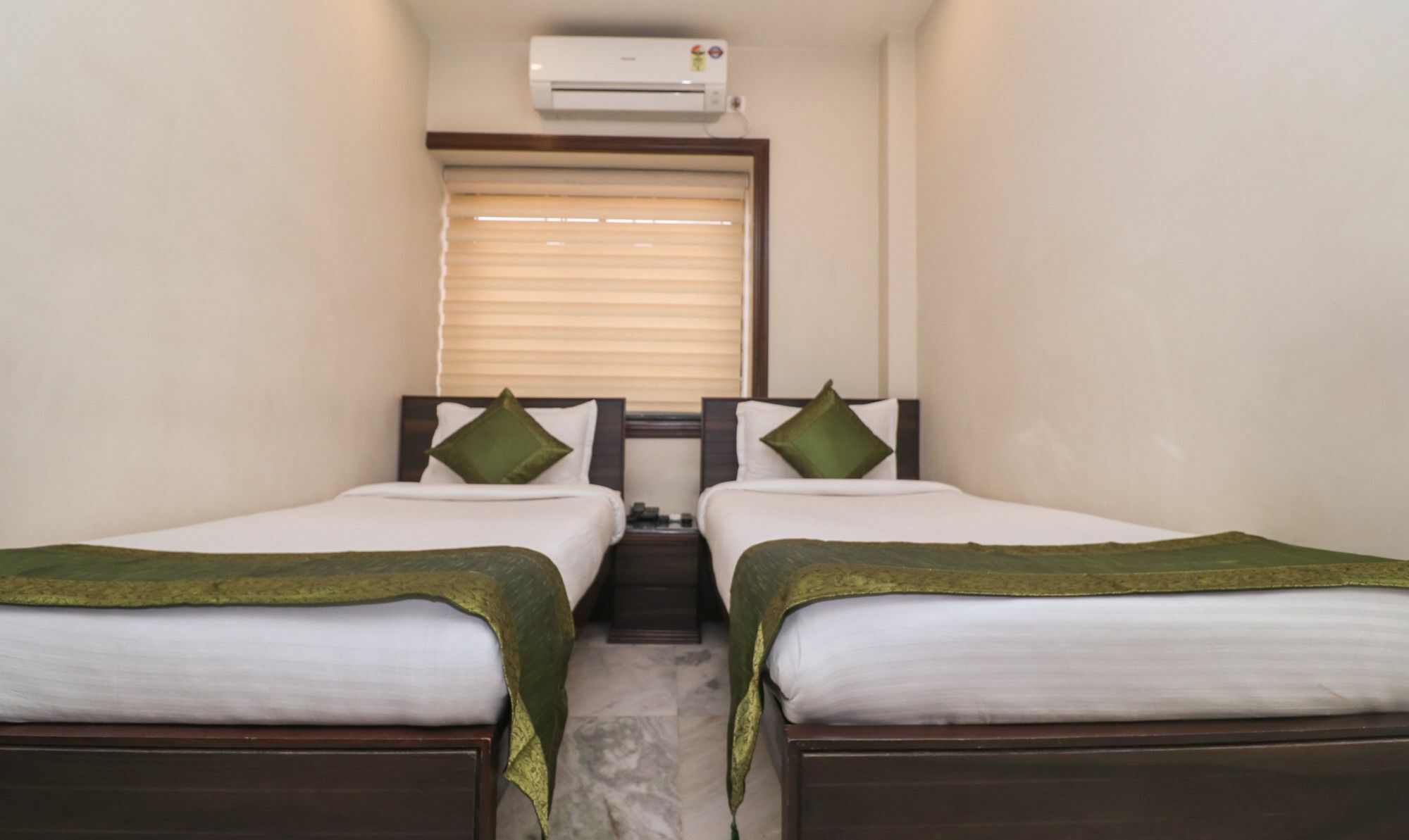 Capital O 8318 Beeu Guest House Liluāh Exterior foto