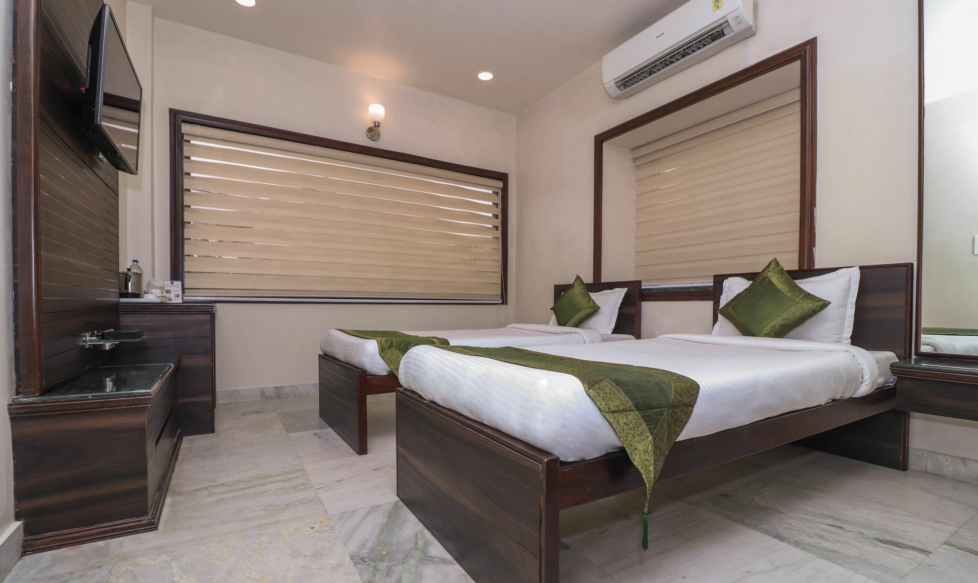 Capital O 8318 Beeu Guest House Liluāh Exterior foto