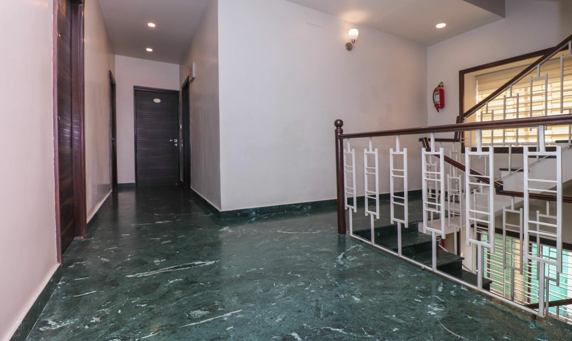 Capital O 8318 Beeu Guest House Liluāh Exterior foto